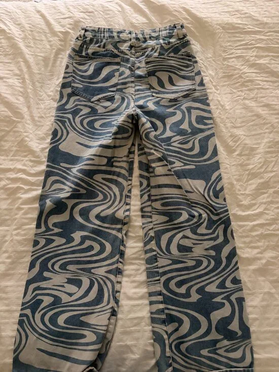Wide Leg Pattern Jeans - Picture 3 of 5